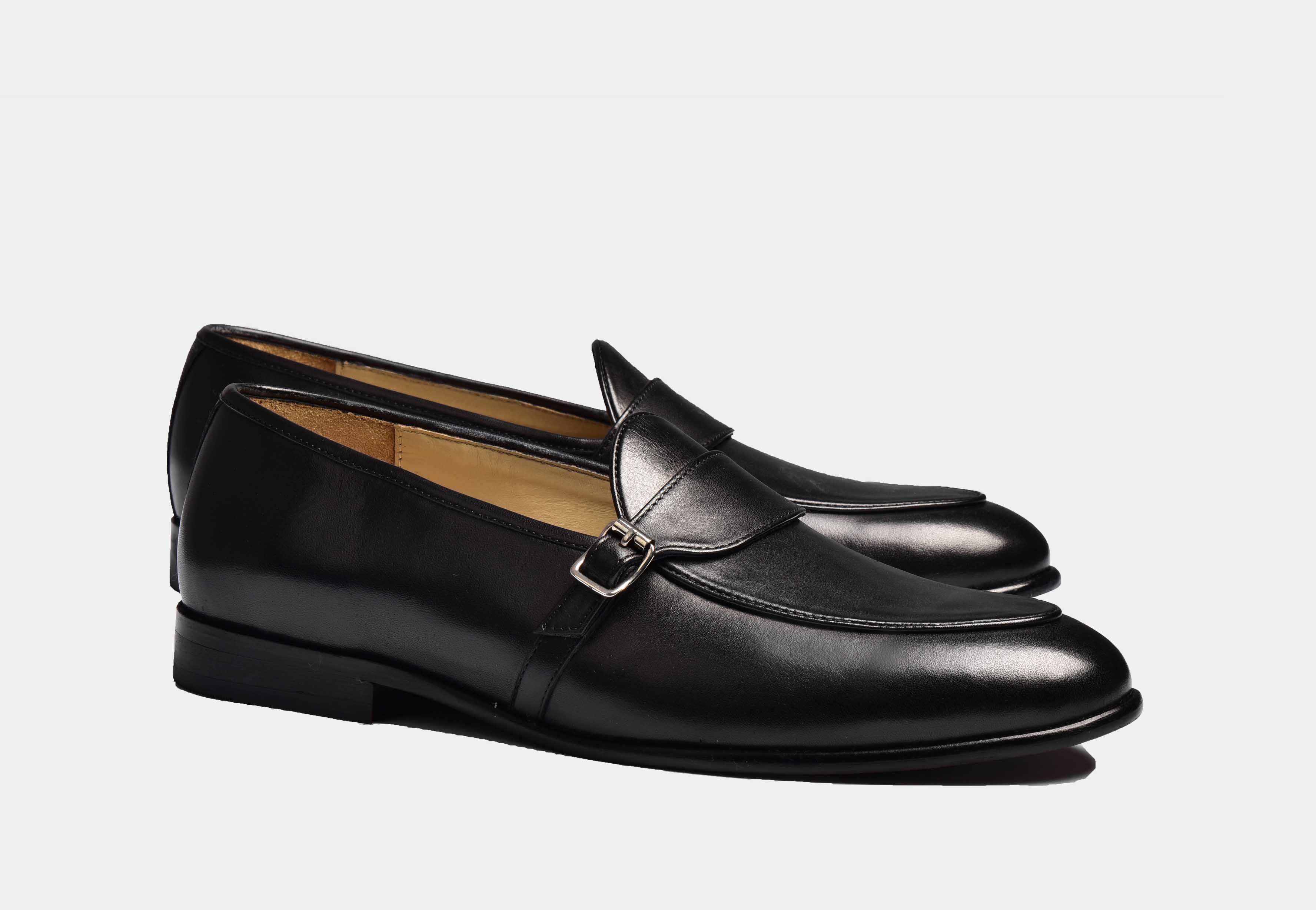 ARNO | Black Patina With single Strap