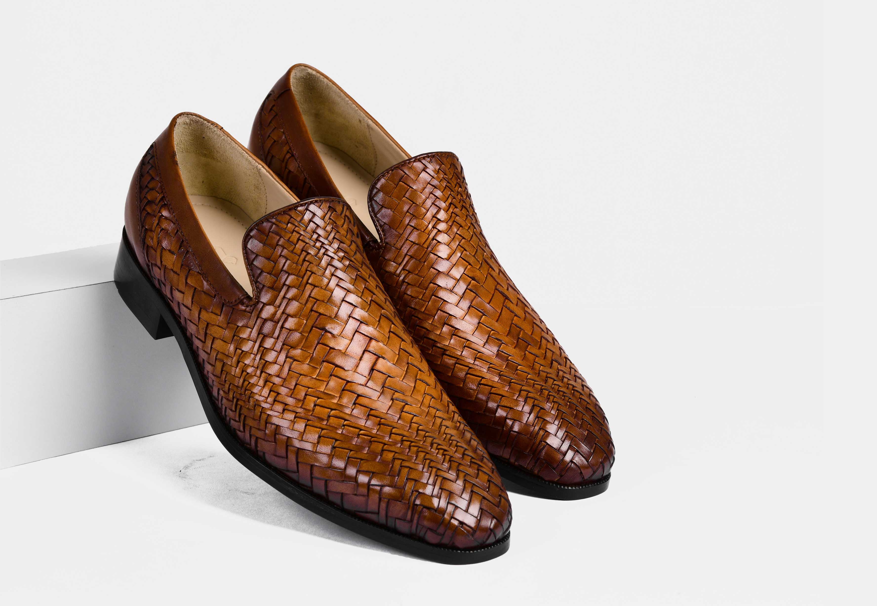 Larenzo Weaved Cognac