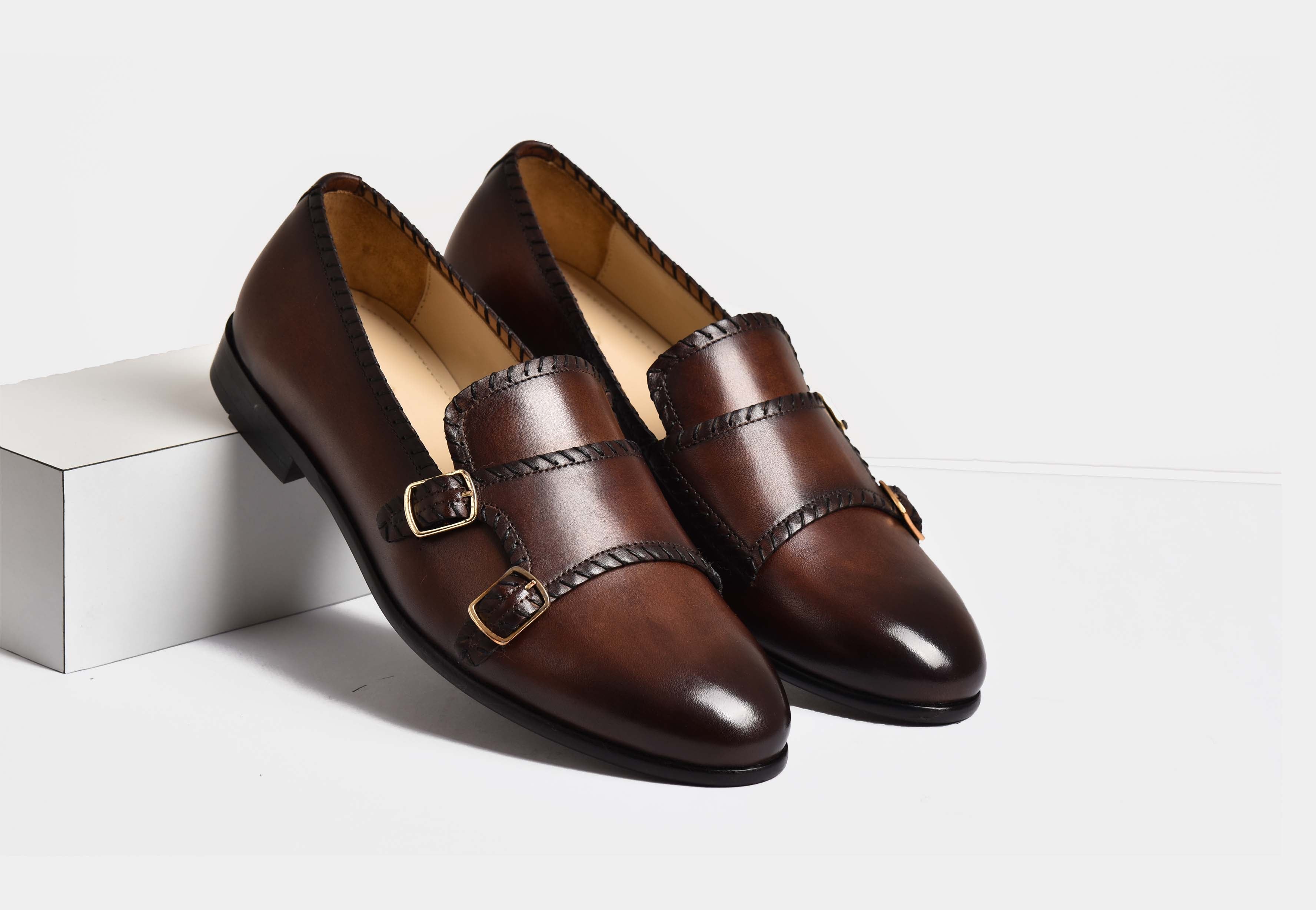 ARNO | Brown Patina With weaved Accents