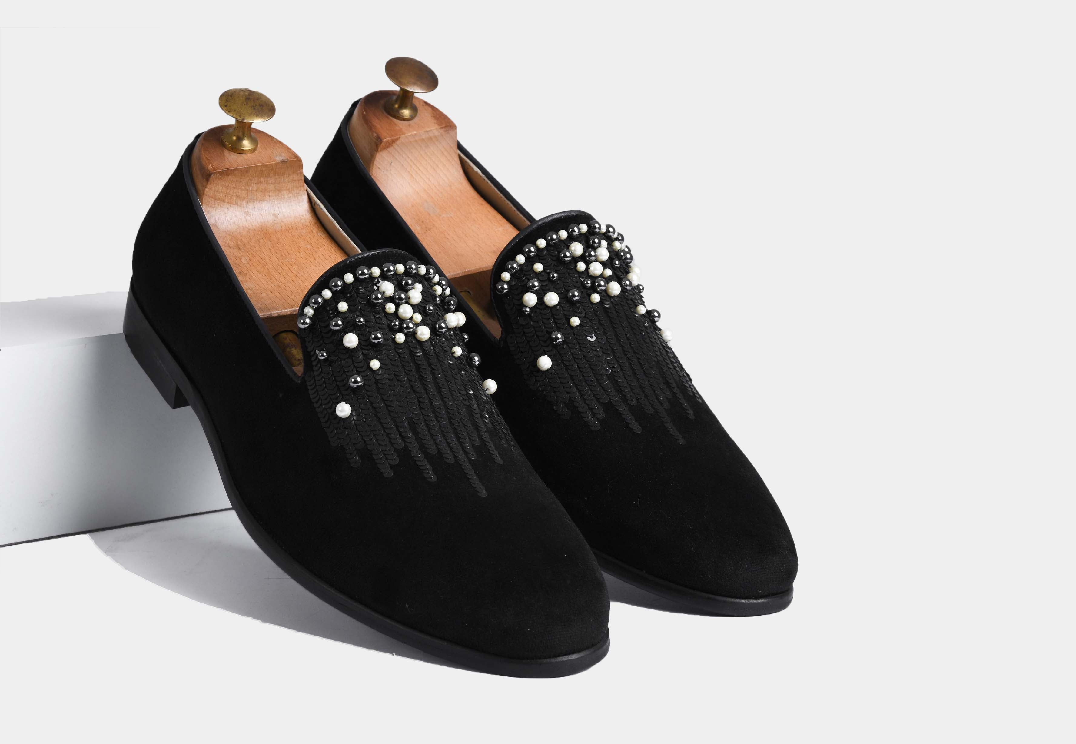 VASCO BLACK embroidered slip-ons