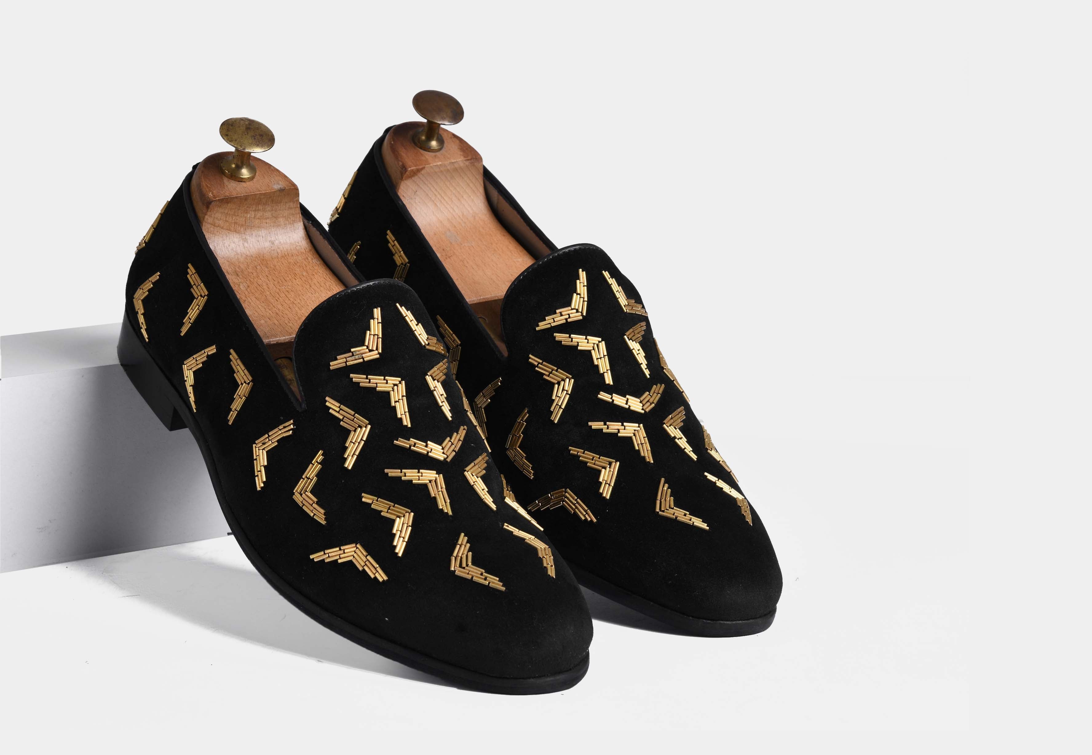 Cruze Black embroidered slip-ons