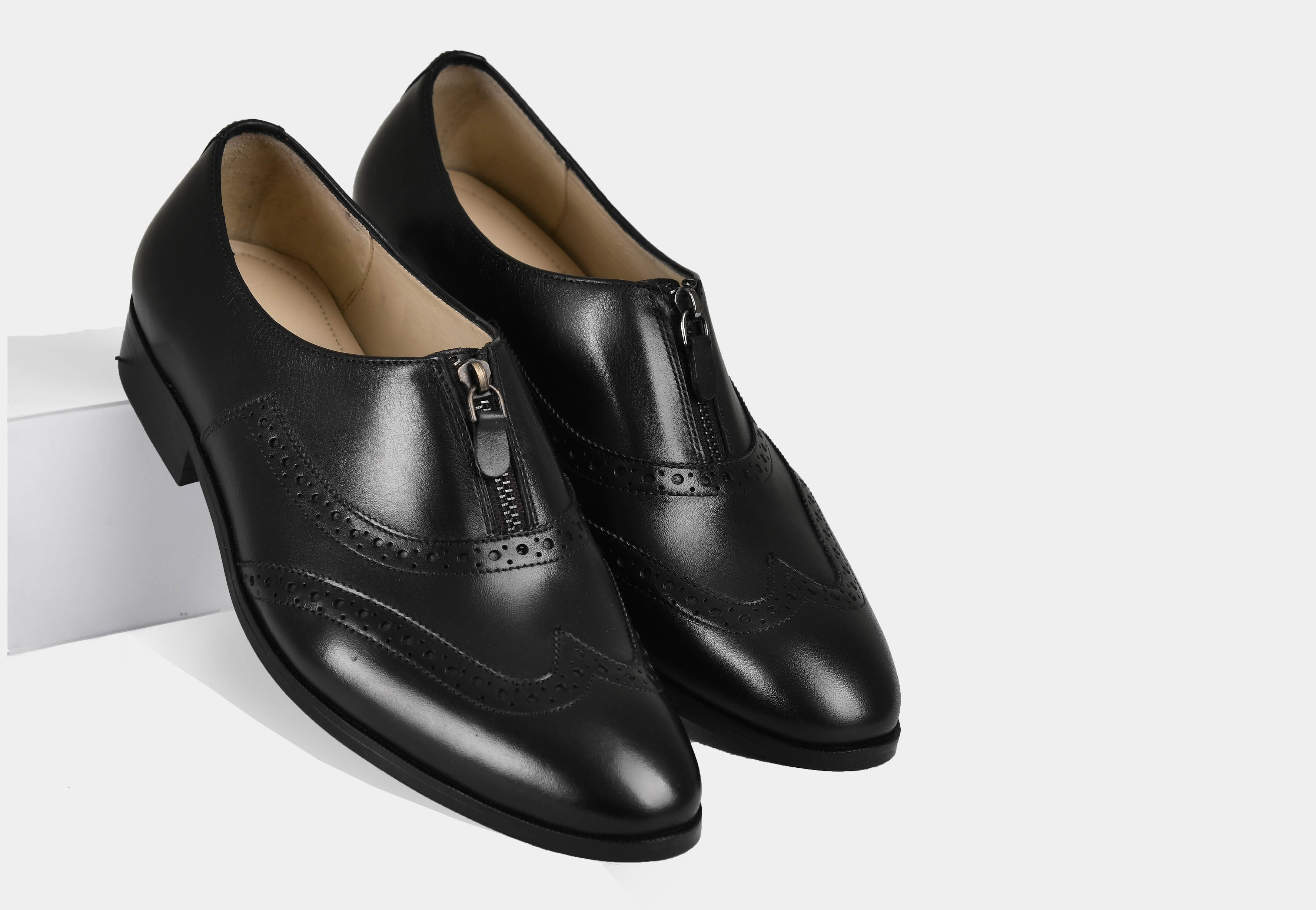 ARCENIO | BLACK