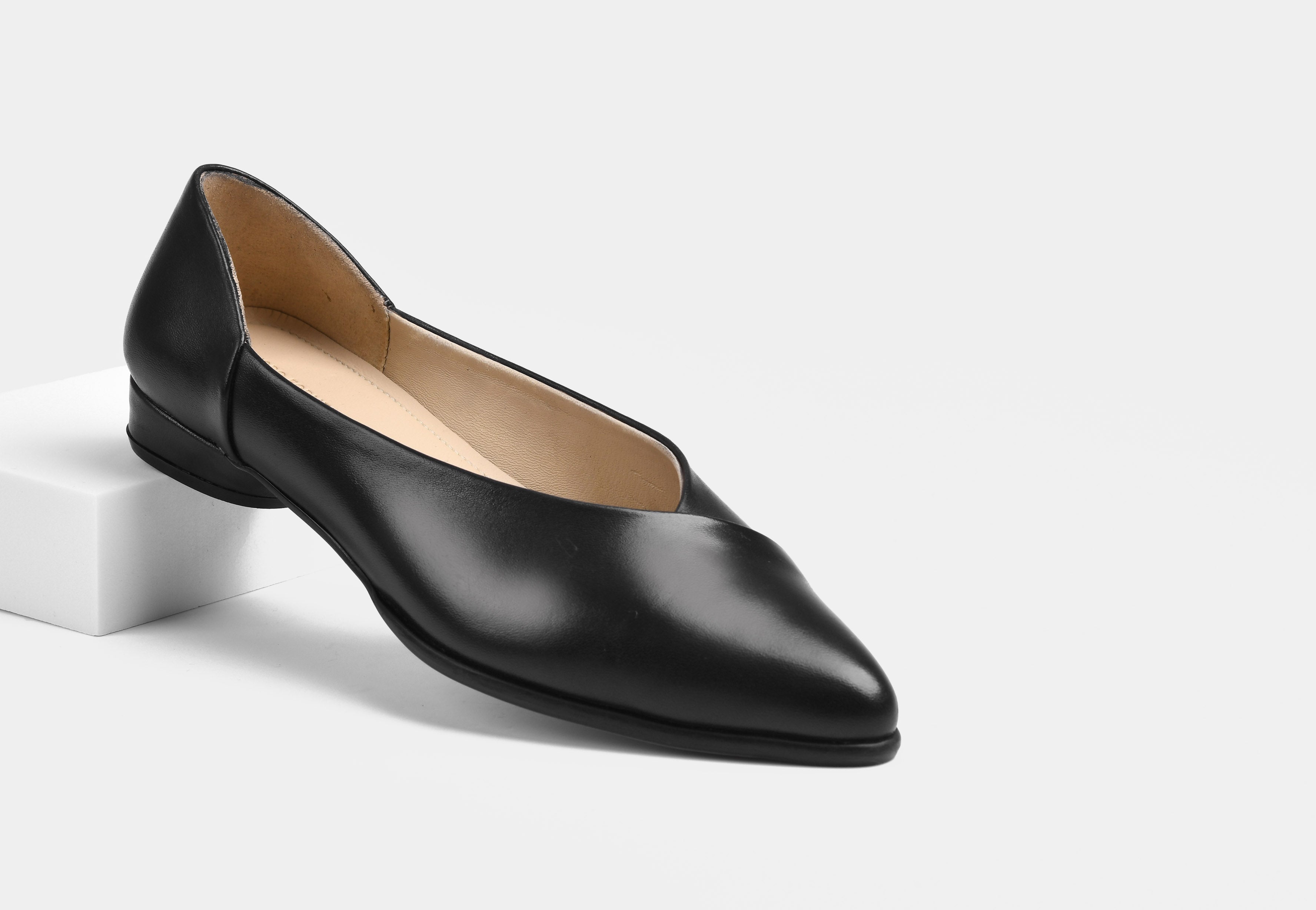 Kaitlyn black women loafers