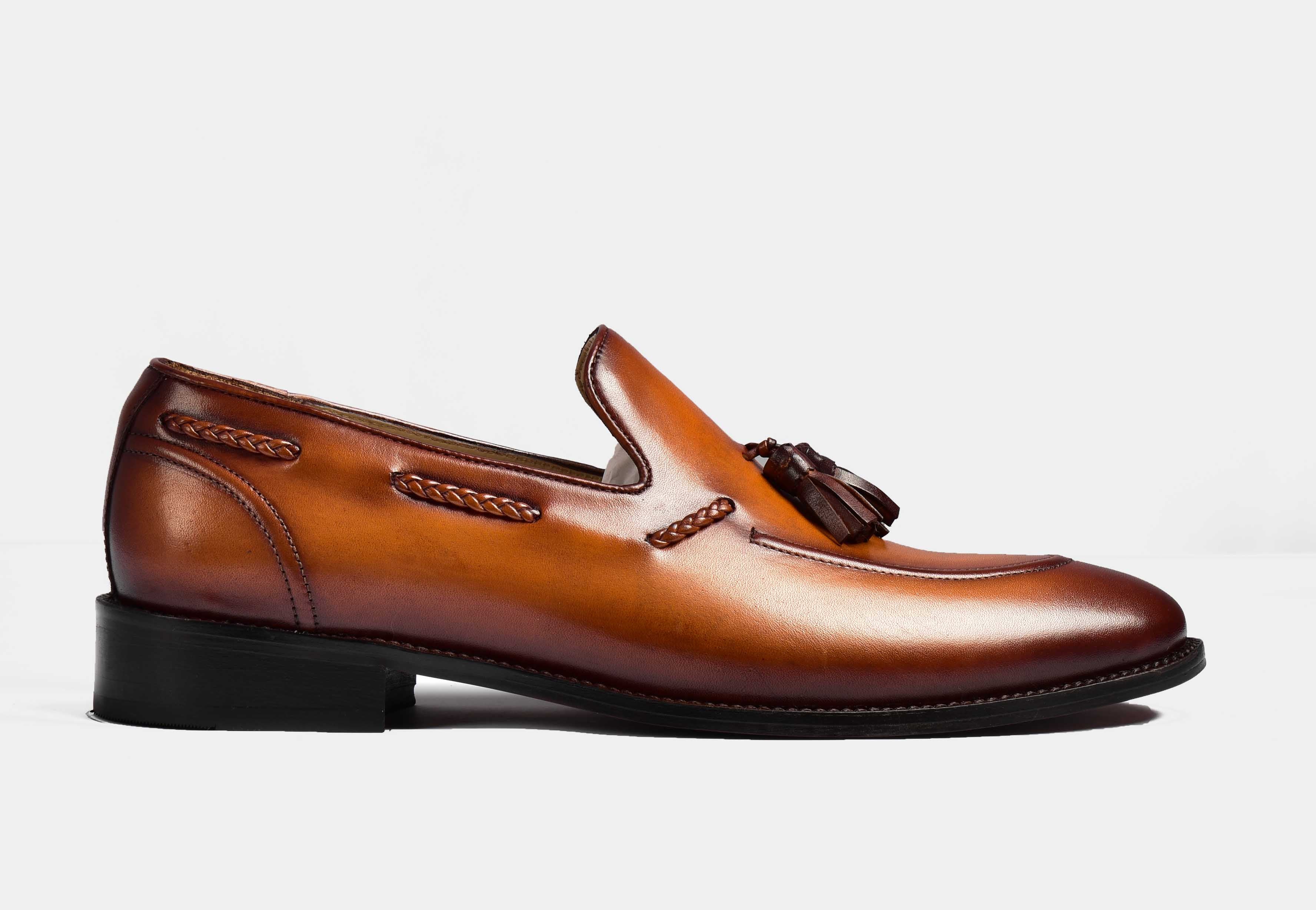 LUCIANO | MEN TAN TASSELED LOAFERS