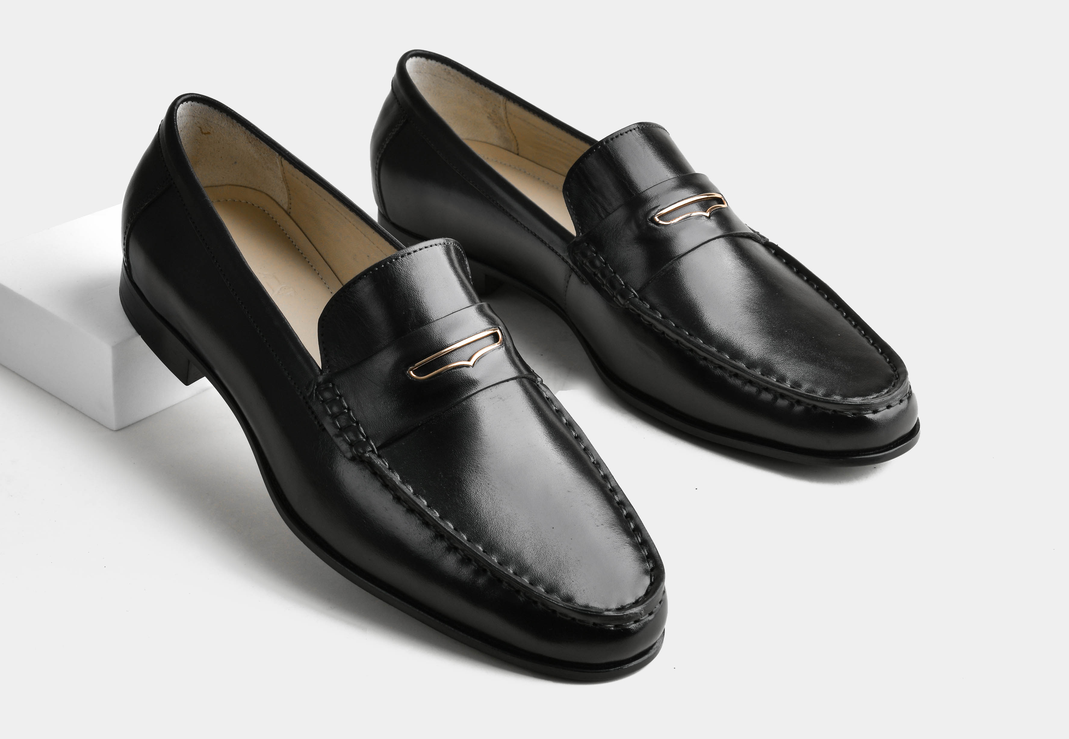 ANTINO | MEN BLACK LEATHER LOAFERS